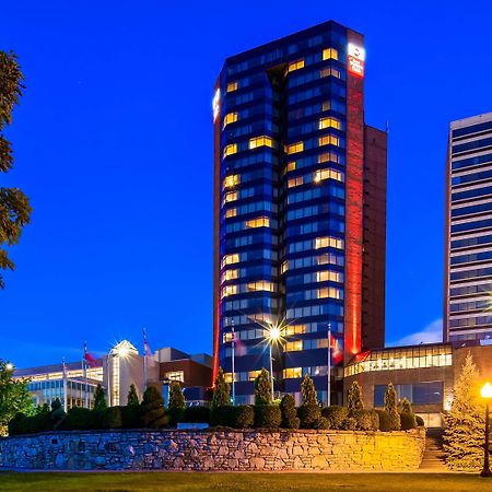 Best Western Plus Waterfront Hotel Windsor Bagian luar foto