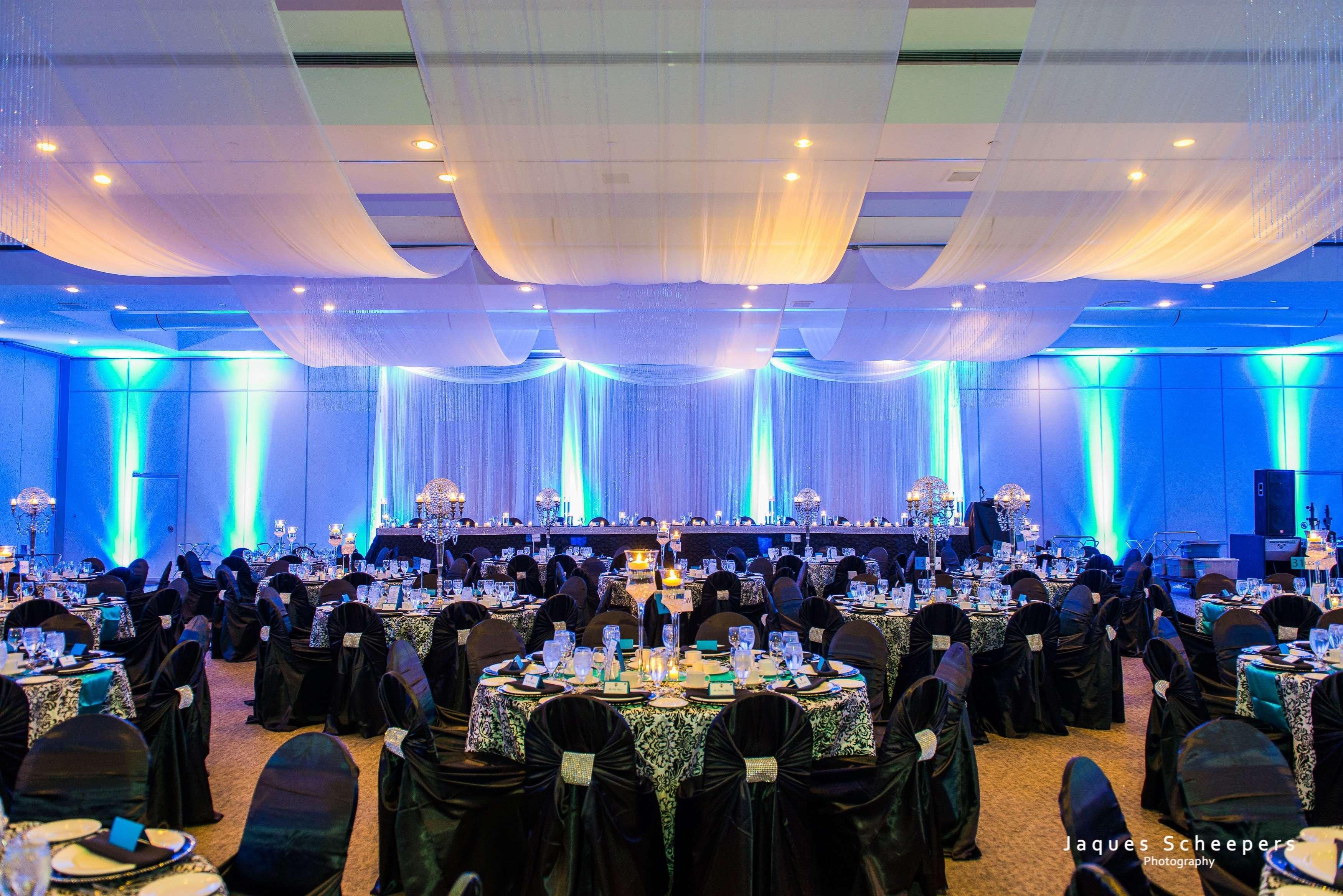 Best Western Plus Waterfront Hotel Windsor Bagian luar foto