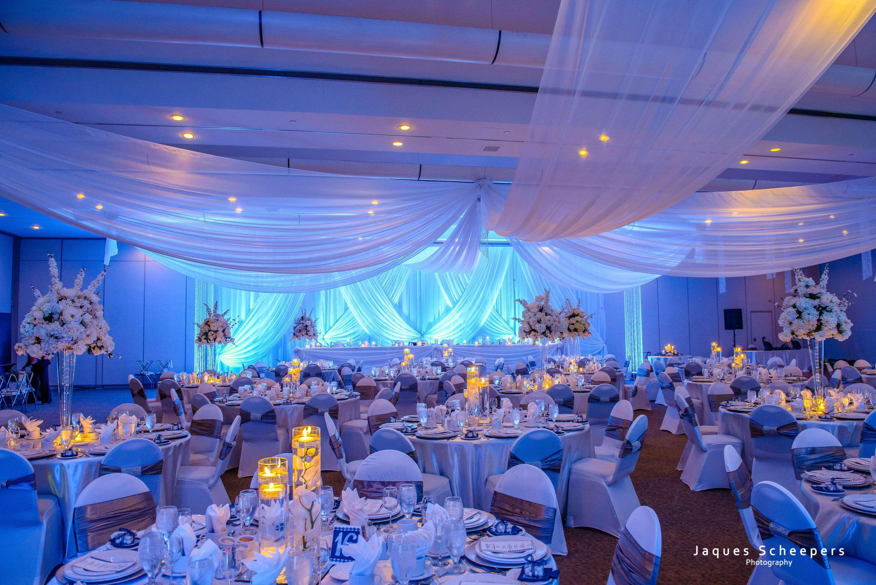Best Western Plus Waterfront Hotel Windsor Bagian luar foto